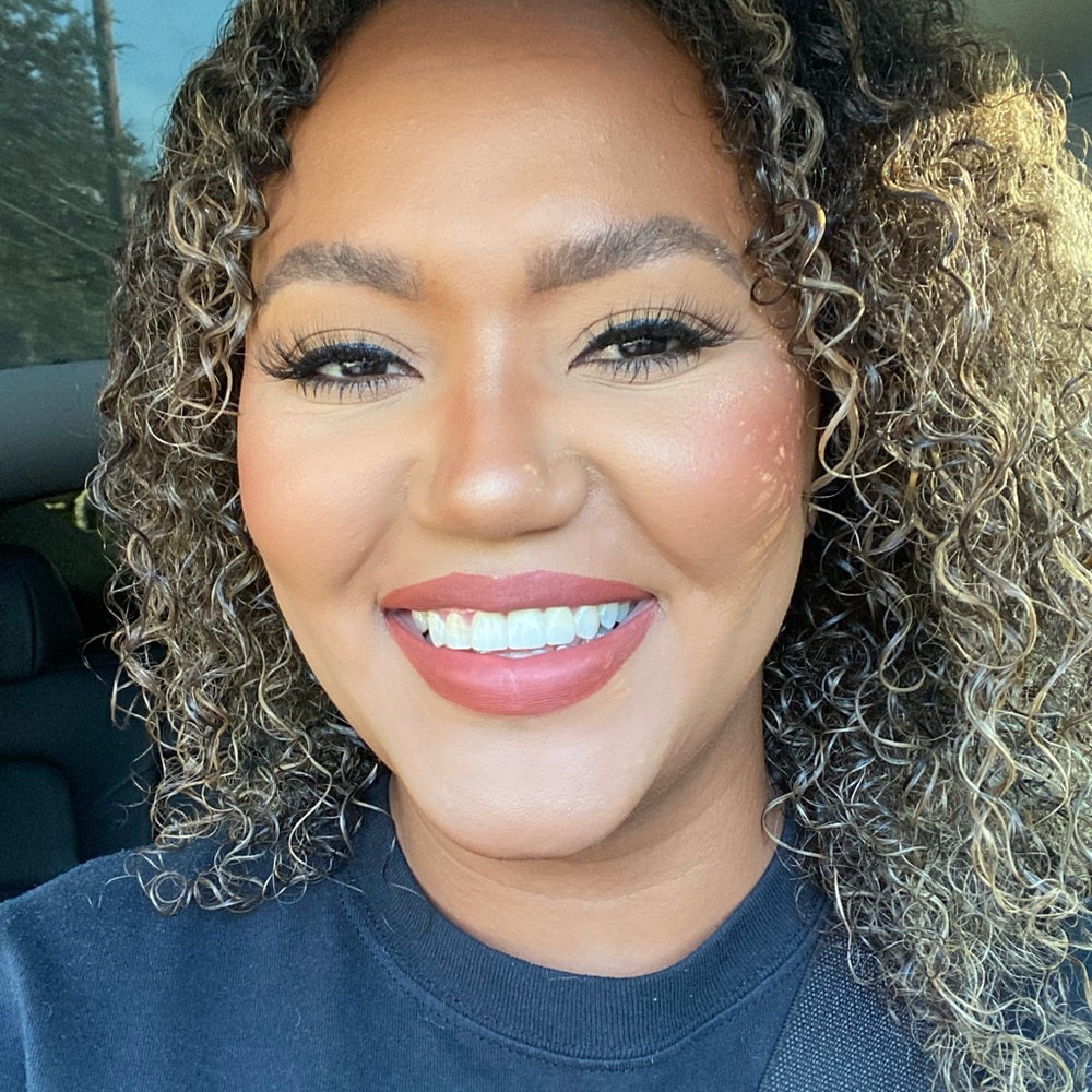 Meet your Posher, Nastasha